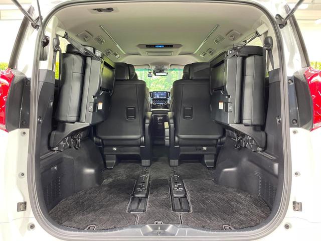 アルファード ２．５Ｓ　Ｃパッケージ　純正１０型ナビ　後席モニター　両側電動ドア　デジタルミラー　ＢＳＭ　衝突軽減装置　レーダークルーズ　禁煙車　電動リアゲート　レザーシート　前席シートエアコン　前後席パワーシート　ドラレコ　バックカメラ（11枚目）