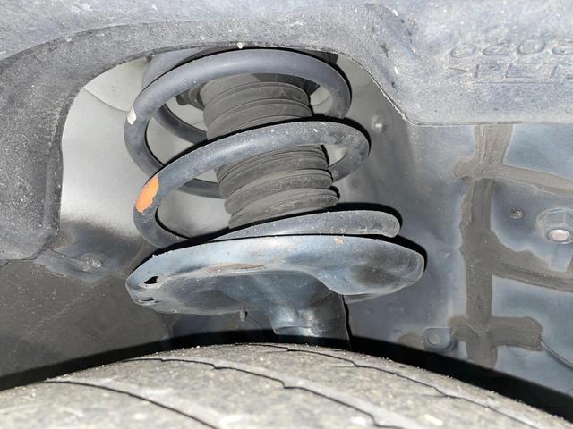 アルファード ２．５Ｓ　Ｃパッケージ　純正１０型ナビ　後席モニター　両側電動ドア　デジタルミラー　ＢＳＭ　衝突軽減装置　レーダークルーズ　禁煙車　電動リアゲート　レザーシート　前席シートエアコン　前後席パワーシート　ドラレコ　バックカメラ（26枚目）