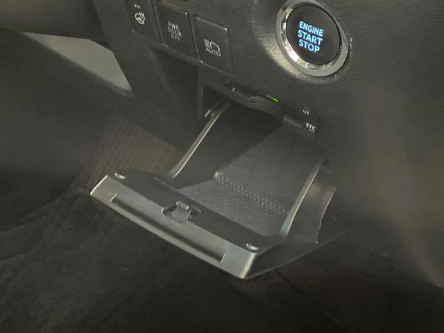 アルファード ２．５Ｓ　Ｃパッケージ　純正１０型ナビ　後席モニター　両側電動ドア　デジタルミラー　ＢＳＭ　衝突軽減装置　レーダークルーズ　禁煙車　電動リアゲート　レザーシート　前席シートエアコン　前後席パワーシート　ドラレコ　バックカメラ（37枚目）