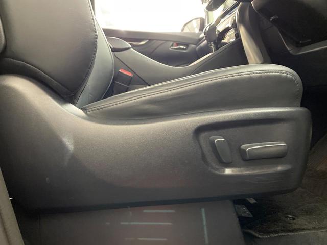 アルファード ２．５Ｓ　Ｃパッケージ　純正１０型ナビ　後席モニター　両側電動ドア　デジタルミラー　ＢＳＭ　衝突軽減装置　レーダークルーズ　禁煙車　電動リアゲート　レザーシート　前席シートエアコン　前後席パワーシート　ドラレコ　バックカメラ（40枚目）