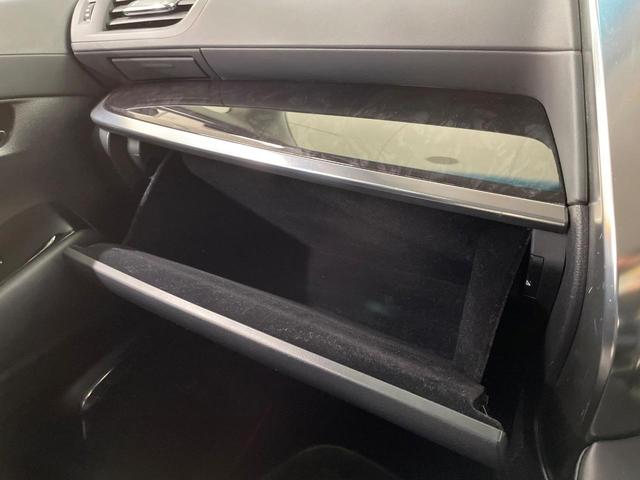 アルファード ２．５Ｓ　Ｃパッケージ　純正１０型ナビ　後席モニター　両側電動ドア　デジタルミラー　ＢＳＭ　衝突軽減装置　レーダークルーズ　禁煙車　電動リアゲート　レザーシート　前席シートエアコン　前後席パワーシート　ドラレコ　バックカメラ（41枚目）