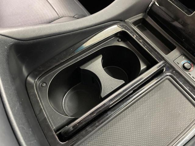 アルファード ２．５Ｓ　Ｃパッケージ　純正１０型ナビ　後席モニター　両側電動ドア　デジタルミラー　ＢＳＭ　衝突軽減装置　レーダークルーズ　禁煙車　電動リアゲート　レザーシート　前席シートエアコン　前後席パワーシート　ドラレコ　バックカメラ（45枚目）