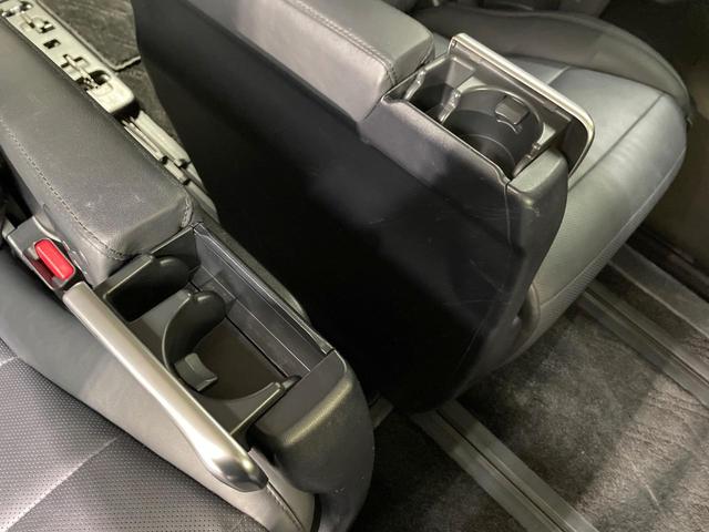 アルファード ２．５Ｓ　Ｃパッケージ　純正１０型ナビ　後席モニター　両側電動ドア　デジタルミラー　ＢＳＭ　衝突軽減装置　レーダークルーズ　禁煙車　電動リアゲート　レザーシート　前席シートエアコン　前後席パワーシート　ドラレコ　バックカメラ（60枚目）
