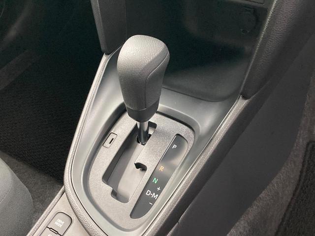 ヤリスクロス Ｘ　ＳＤナビ　衝突軽減装置　レーダークルーズ　ＥＴＣ　ドラレコ　Ｂｌｕｅｔｏｏｔｈ　バックカメラ　スマートキー　プッシュスタート　Ｂｌｕｅｔｏｏｔｈ　シートリフター　電動パーキング　オートホールド（24枚目）