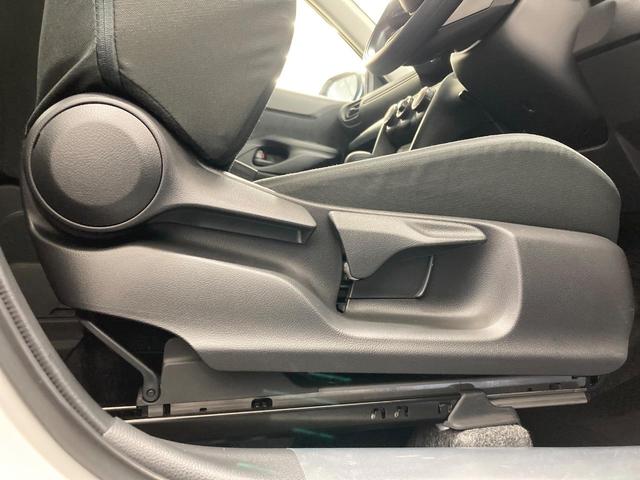 ヤリスクロス Ｘ　ＳＤナビ　衝突軽減装置　レーダークルーズ　ＥＴＣ　ドラレコ　Ｂｌｕｅｔｏｏｔｈ　バックカメラ　スマートキー　プッシュスタート　Ｂｌｕｅｔｏｏｔｈ　シートリフター　電動パーキング　オートホールド（34枚目）