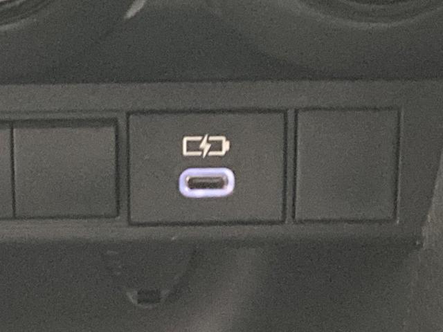 ヤリスクロス Ｘ　ＳＤナビ　衝突軽減装置　レーダークルーズ　ＥＴＣ　ドラレコ　Ｂｌｕｅｔｏｏｔｈ　バックカメラ　スマートキー　プッシュスタート　Ｂｌｕｅｔｏｏｔｈ　シートリフター　電動パーキング　オートホールド（56枚目）