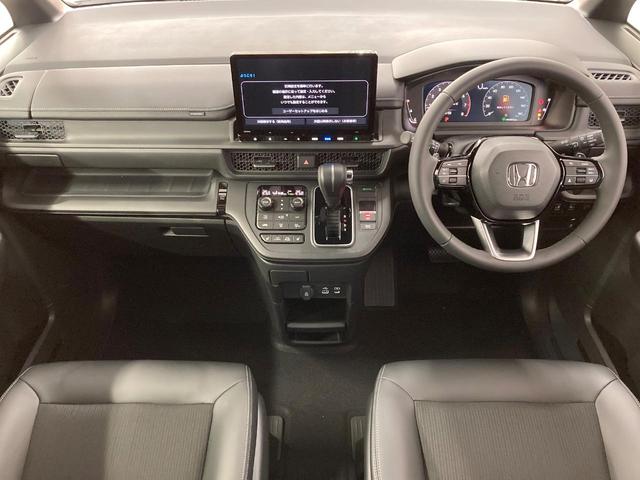 ステップワゴン スパーダ　純正１１．４型ナビ　両側電動スライドドア　ブラインドスポットモニター　衝突軽減装置　電動リアゲート　ＬＥＤヘッドライト　レーダークルーズ　Ｂｌｕｅｔｏｏｔｈ　フルセグＴＶ　電動パーキング（2枚目）