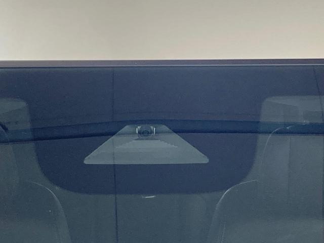 ステップワゴン スパーダ　純正１１．４型ナビ　両側電動スライドドア　ブラインドスポットモニター　衝突軽減装置　電動リアゲート　ＬＥＤヘッドライト　レーダークルーズ　Ｂｌｕｅｔｏｏｔｈ　フルセグＴＶ　電動パーキング（7枚目）