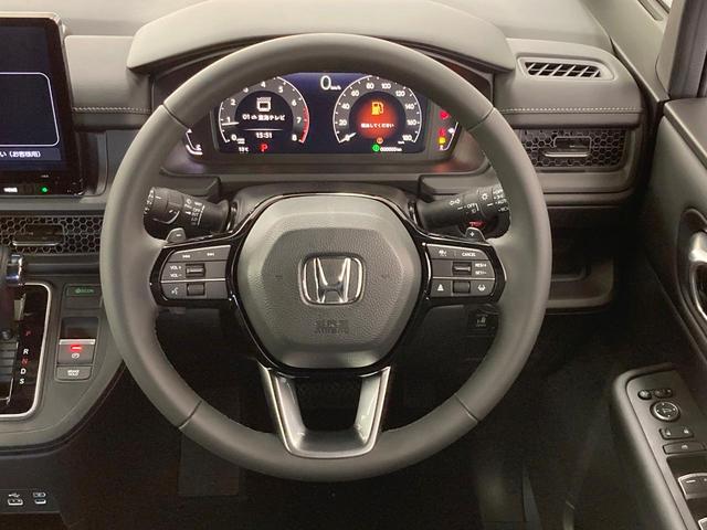 ステップワゴン スパーダ　純正１１．４型ナビ　両側電動スライドドア　ブラインドスポットモニター　衝突軽減装置　電動リアゲート　ＬＥＤヘッドライト　レーダークルーズ　Ｂｌｕｅｔｏｏｔｈ　フルセグＴＶ　電動パーキング（12枚目）