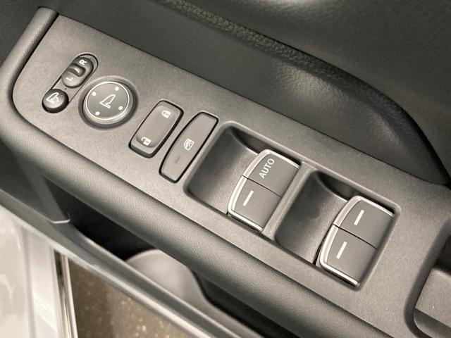 ステップワゴン スパーダ　純正１１．４型ナビ　両側電動スライドドア　ブラインドスポットモニター　衝突軽減装置　電動リアゲート　ＬＥＤヘッドライト　レーダークルーズ　Ｂｌｕｅｔｏｏｔｈ　フルセグＴＶ　電動パーキング（40枚目）