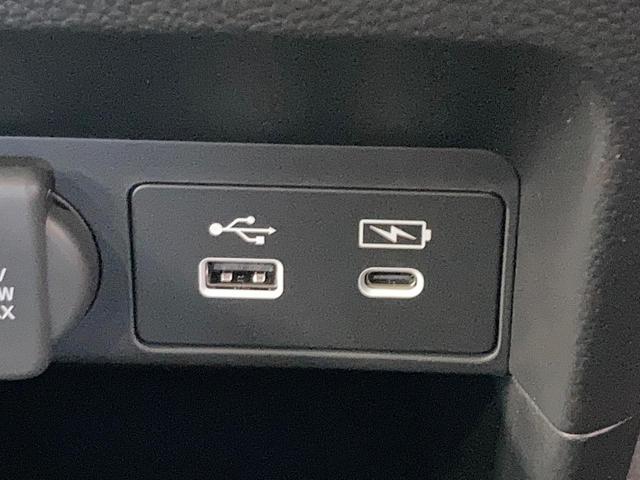 ステップワゴン スパーダ　純正１１．４型ナビ　両側電動スライドドア　ブラインドスポットモニター　衝突軽減装置　電動リアゲート　ＬＥＤヘッドライト　レーダークルーズ　Ｂｌｕｅｔｏｏｔｈ　フルセグＴＶ　電動パーキング（61枚目）