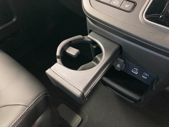 ステップワゴン スパーダ　純正１１．４型ナビ　両側電動スライドドア　ブラインドスポットモニター　衝突軽減装置　電動リアゲート　ＬＥＤヘッドライト　レーダークルーズ　Ｂｌｕｅｔｏｏｔｈ　フルセグＴＶ　電動パーキング（62枚目）