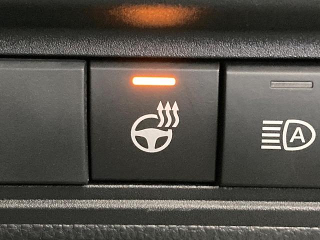 ヤリスクロス ハイブリッドZ 純正ディスプレイオーディオ バックカメラ 衝突被害軽減システム レーダークルーズ 禁煙車 パワーシート ドラレコ コーナーセンサー スマートキー LEDヘッド ビルトインETC 純正18インチアルミ(7枚目)