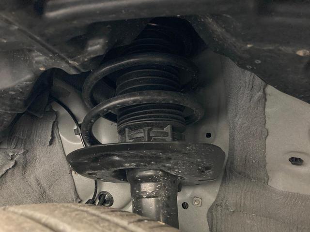 ヤリスクロス ハイブリッドＺ　純正ディスプレイオーディオ　バックカメラ　衝突被害軽減システム　レーダークルーズ　禁煙車　パワーシート　ドラレコ　コーナーセンサー　スマートキー　ＬＥＤヘッド　ビルトインＥＴＣ　純正１８インチアルミ（30枚目）