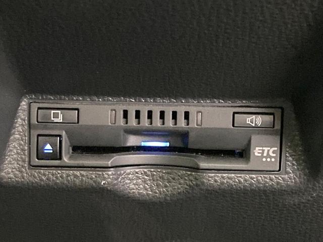 ヤリスクロス ハイブリッドＺ　純正ディスプレイオーディオ　バックカメラ　衝突被害軽減システム　レーダークルーズ　禁煙車　パワーシート　ドラレコ　コーナーセンサー　スマートキー　ＬＥＤヘッド　ビルトインＥＴＣ　純正１８インチアルミ（34枚目）