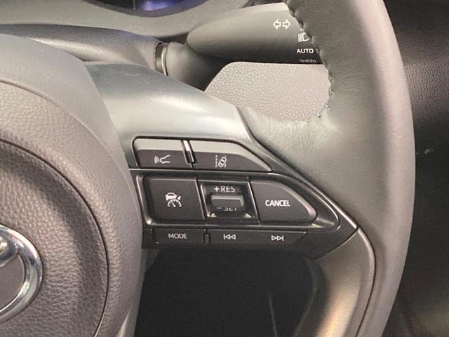 ヤリスクロス ハイブリッドＺ　純正ディスプレイオーディオ　バックカメラ　衝突被害軽減システム　レーダークルーズ　禁煙車　パワーシート　ドラレコ　コーナーセンサー　スマートキー　ＬＥＤヘッド　ビルトインＥＴＣ　純正１８インチアルミ（49枚目）