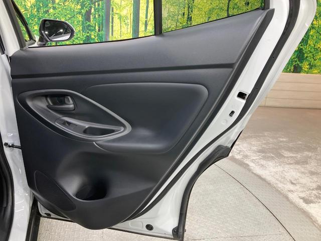 ヤリスクロス ハイブリッドＺ　純正ディスプレイオーディオ　バックカメラ　衝突被害軽減システム　レーダークルーズ　禁煙車　パワーシート　ドラレコ　コーナーセンサー　スマートキー　ＬＥＤヘッド　ビルトインＥＴＣ　純正１８インチアルミ（53枚目）