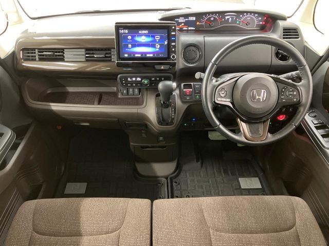 Ｎ－ＢＯＸ Ｌ・ターボコーディネートスタイル　タ―ボ　純正８型ナビ　両側電動スライド　衝突軽減装置　ＬＥＤヘッド　ＥＴＣ　シートヒーター　Ｂｌｕｅｔｏｏｔｈ　アダプティブクルーズ　バックカメラ　フルセグＴＶ　電動パーキング　スマートキー（2枚目）