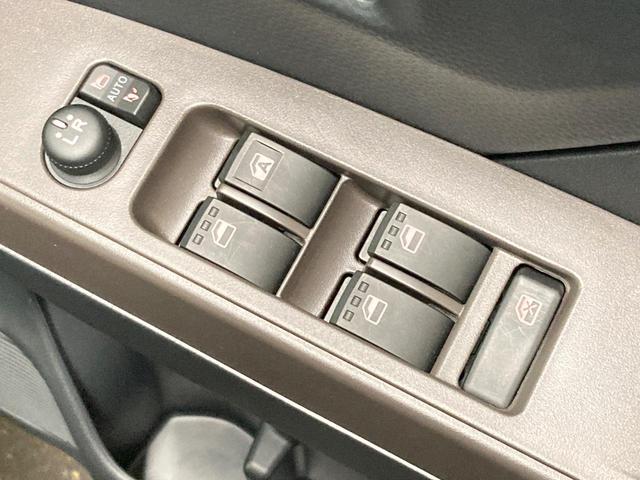 ルーミー Ｇ　純正ナビ　両側電動スライド　ＥＴＣ　ドラレコ　バックカメラ　Ｂｌｕｅｔｏｏｔｈ　ＬＥＤヘッドライト　衝突軽減装置　スマートキー　プッシュスタート　オートエアコン　アイドリングストップ（36枚目）