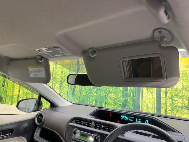 アクア Ｇ　禁煙車　ＣＤオーディオ　スマートキー　オートライト　オートエアコン　革巻きステアリング　電動格納ミラー　シートリフター　ドアザイザー　バニティミラー　パワーステアリング　パワーウィンドウ（39枚目）
