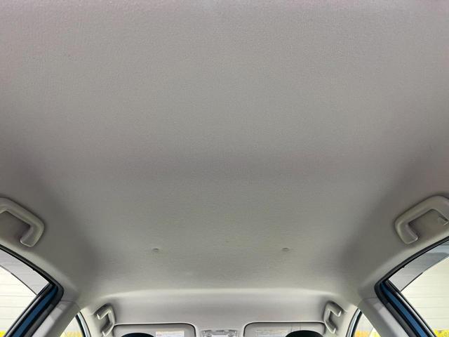 アクア Ｇ　禁煙車　ＣＤオーディオ　スマートキー　オートライト　オートエアコン　革巻きステアリング　電動格納ミラー　シートリフター　ドアザイザー　バニティミラー　パワーステアリング　パワーウィンドウ（43枚目）