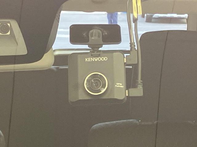 ソリオバンディット ハイブリッドＭＶ　純正８型ナビ　両側電動スライド　衝突軽減　レーダークルーズ　禁煙車　ドラレコ　リヤパーキングセンサー　スマートキー　ＬＥＤヘッド　ＥＴＣ　純正１５インチアルミ　オートライト　オートエアコン（6枚目）