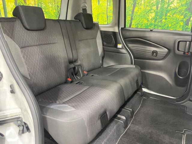 ソリオバンディット ハイブリッドＭＶ　純正８型ナビ　両側電動スライド　衝突軽減　レーダークルーズ　禁煙車　ドラレコ　リヤパーキングセンサー　スマートキー　ＬＥＤヘッド　ＥＴＣ　純正１５インチアルミ　オートライト　オートエアコン（9枚目）