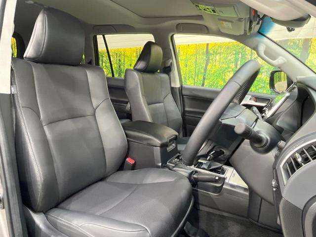 ランドクルーザープラド TX Lパッケージ マットブラックエディション ディーゼル サンルーフ メーカー9型ナビ 全周囲カメラ 衝突軽減 レーダークルーズ 禁煙車 レザーシート 前席シートエアコン ドラレコ コーナーセンサー スマートキー LEDヘッド(8枚目)