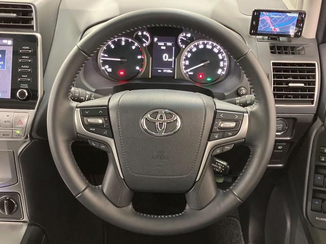 ランドクルーザープラド TX Lパッケージ マットブラックエディション ディーゼル サンルーフ メーカー9型ナビ 全周囲カメラ 衝突軽減 レーダークルーズ 禁煙車 レザーシート 前席シートエアコン ドラレコ コーナーセンサー スマートキー LEDヘッド(11枚目)