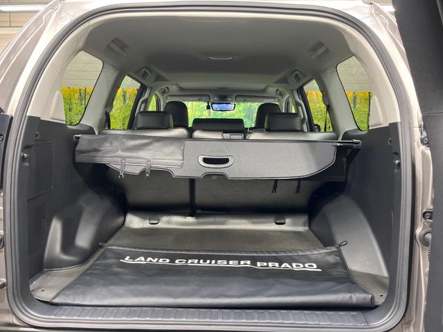 ランドクルーザープラド TX Lパッケージ マットブラックエディション ディーゼル サンルーフ メーカー9型ナビ 全周囲カメラ 衝突軽減 レーダークルーズ 禁煙車 レザーシート 前席シートエアコン ドラレコ コーナーセンサー スマートキー LEDヘッド(61枚目)