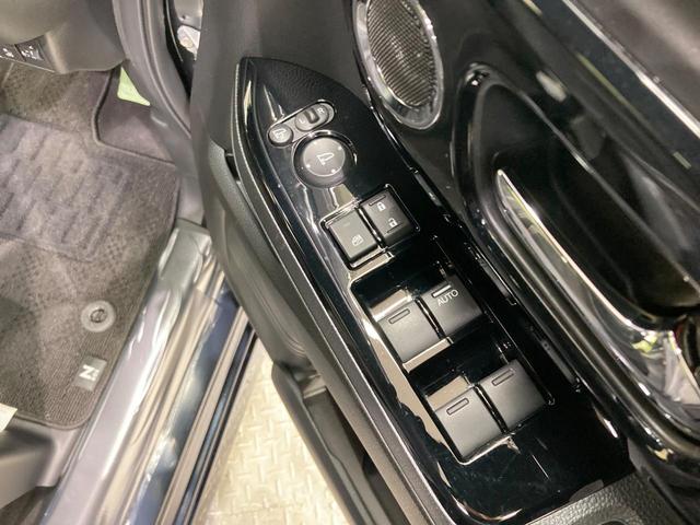 N-BOXカスタム EXターボ 純正ナビ バックカメラ 両側電動ドア 衝突被害軽減システム レーダークルーズ 禁煙車 ドラレコ コーナーセンサー スマートキー LEDヘッド ビルトインETC 純正15インチアルミ(29枚目)