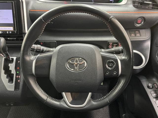 シエンタ G クエロ 8型ナビ 両側電動ドア バックカメラ 衝突軽減 ハーフレザーシート コーナーセンサー スマートキー LEDヘッド ETC オートハイビーム 車線逸脱警報 オートライト オートエアコン(12枚目)