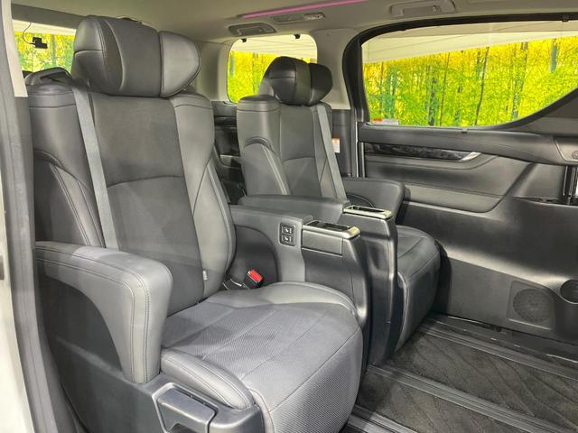 アルファード 2.5S Cパッケージ サンルーフ 純正9型DA 後席モニター デジタルミラー ブラインドスポットモニター 両側電動スライド レーダークルーズ 電動リアゲート 3眼LEDヘッド ドラレコ ETC シートヒーター 衝突軽減装置(9枚目)