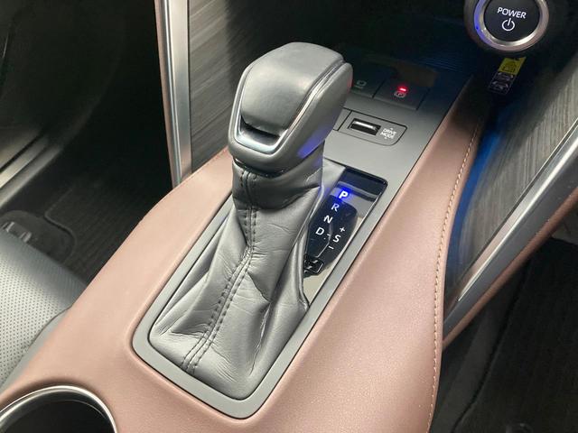 ハリアーハイブリッド Z レザーパッケージ 純正12.3型ナビ 全周囲カメラ JBLサウンド デジタルミラー シートヒーター シートベンチレーション レーダークルーズ LEDヘッド 電動リアゲート ステアリングヒーター パワーシート ETC(24枚目)