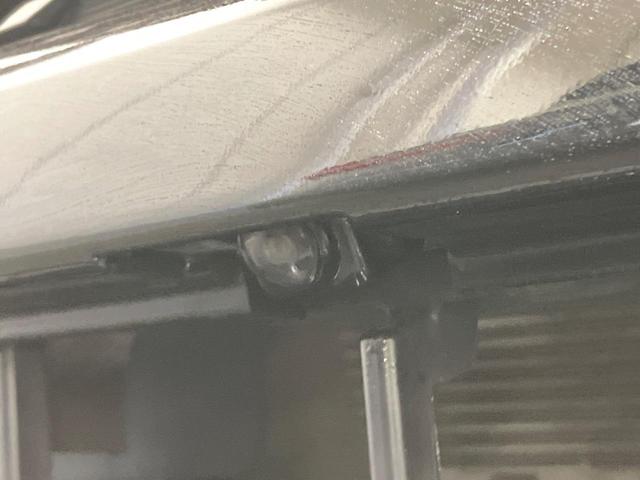 エクストレイル ２０Ｘ　純正ナビ　全周囲カメラ　衝突被害軽減システム　レーダークルーズ　禁煙車　電動リアゲート　コーナーセンサー　スマートキー　ＬＥＤヘッド　ビルトインＥＴＣ　純正１８インチアルミ　電動格納ミラー（22枚目）