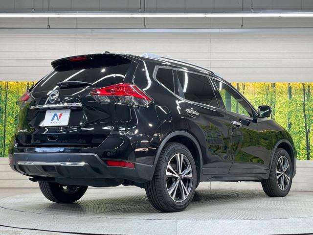 エクストレイル ２０Ｘ　純正ナビ　全周囲カメラ　衝突被害軽減システム　レーダークルーズ　禁煙車　電動リアゲート　コーナーセンサー　スマートキー　ＬＥＤヘッド　ビルトインＥＴＣ　純正１８インチアルミ　電動格納ミラー（63枚目）