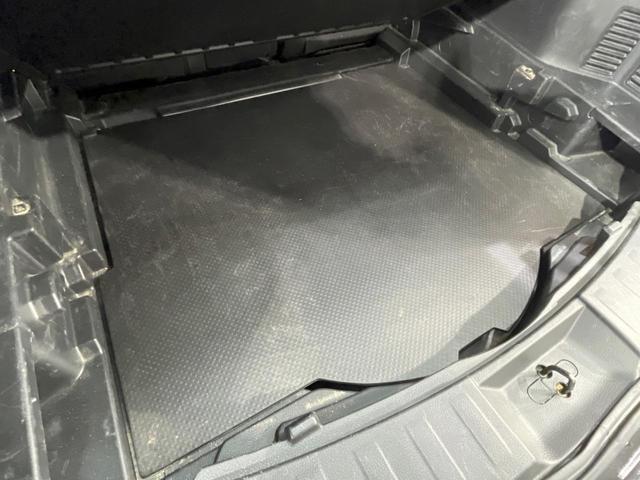 エクストレイル ２０Ｘ　純正ナビ　全周囲カメラ　衝突被害軽減システム　レーダークルーズ　禁煙車　電動リアゲート　コーナーセンサー　スマートキー　ＬＥＤヘッド　ビルトインＥＴＣ　純正１８インチアルミ　電動格納ミラー（67枚目）