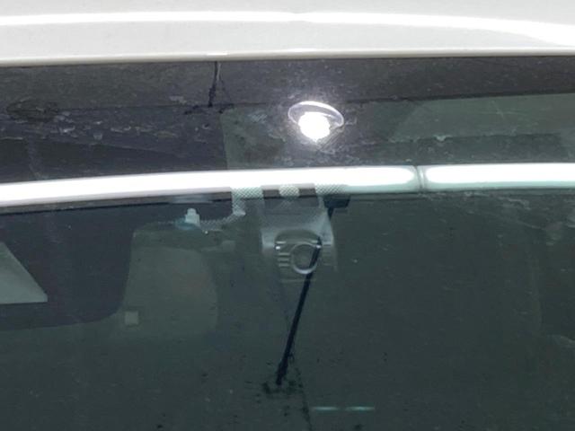 プリウス Sセーフティプラス 純正9型ナビ 衝突軽減装置 ETC ドラレコ レーダークルーズ LEDヘッド バックカメラ Bluetooth オートエアコン スマートキー プッシュスタート シートリフター 電動格納ドアミラー(5枚目)