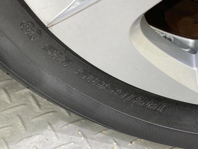 プリウス Sセーフティプラス 純正9型ナビ 衝突軽減装置 ETC ドラレコ レーダークルーズ LEDヘッド バックカメラ Bluetooth オートエアコン スマートキー プッシュスタート シートリフター 電動格納ドアミラー(46枚目)