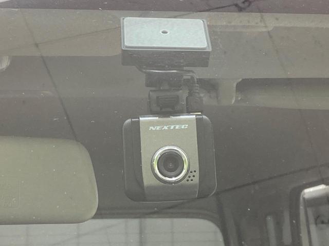 NV100クリッパーバン DX CDオーディオ ドライブレコーダー 禁煙車 オートライト キーレスエントリー ヘッドライトレベライザー 横滑り防止装置 盗難防止システム(4枚目)