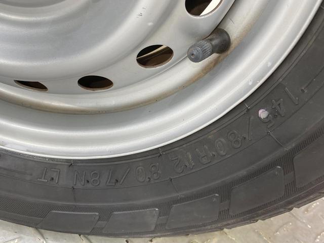 NV100クリッパーバン DX CDオーディオ ドライブレコーダー 禁煙車 オートライト キーレスエントリー ヘッドライトレベライザー 横滑り防止装置 盗難防止システム(26枚目)