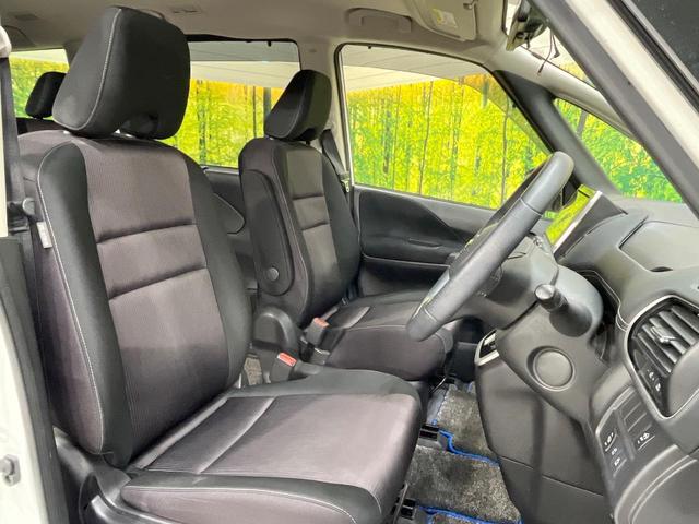 セレナ ハイウェイスター　ＶセレクションＩＩ　両側電動ドア　９型ナビ　後席モニター　全周囲カメラ　プロパイロット　衝突軽減装置　禁煙車　コーナーセンサー　スマートキー　ＬＥＤヘッド　ＥＴＣ　純正１６インチアルミ　車線逸脱警報（7枚目）