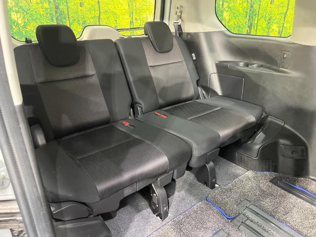 セレナ ハイウェイスター　ＶセレクションＩＩ　両側電動ドア　９型ナビ　後席モニター　全周囲カメラ　プロパイロット　衝突軽減装置　禁煙車　コーナーセンサー　スマートキー　ＬＥＤヘッド　ＥＴＣ　純正１６インチアルミ　車線逸脱警報（9枚目）