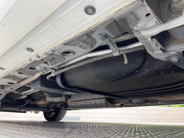 セレナ ハイウェイスター　ＶセレクションＩＩ　両側電動ドア　９型ナビ　後席モニター　全周囲カメラ　プロパイロット　衝突軽減装置　禁煙車　コーナーセンサー　スマートキー　ＬＥＤヘッド　ＥＴＣ　純正１６インチアルミ　車線逸脱警報（22枚目）