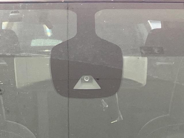 セレナ ハイウェイスター　ＶセレクションＩＩ　両側電動ドア　９型ナビ　後席モニター　全周囲カメラ　プロパイロット　衝突軽減装置　禁煙車　コーナーセンサー　スマートキー　ＬＥＤヘッド　ＥＴＣ　純正１６インチアルミ　車線逸脱警報（24枚目）