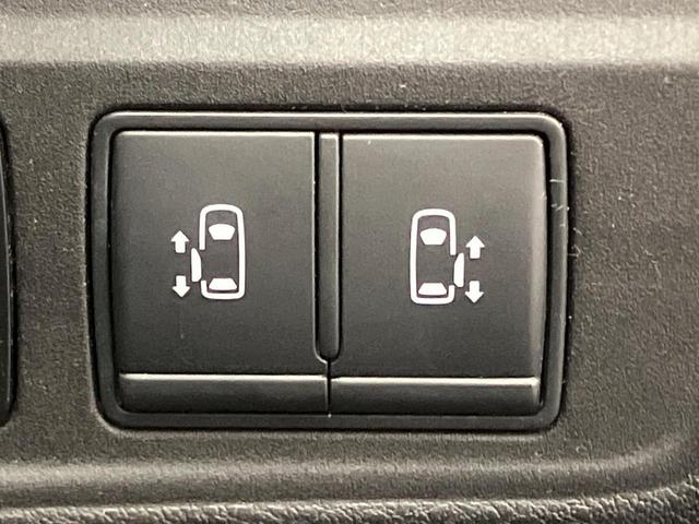 セレナ ハイウェイスター　ＶセレクションＩＩ　両側電動ドア　９型ナビ　後席モニター　全周囲カメラ　プロパイロット　衝突軽減装置　禁煙車　コーナーセンサー　スマートキー　ＬＥＤヘッド　ＥＴＣ　純正１６インチアルミ　車線逸脱警報（26枚目）