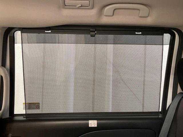 セレナ ハイウェイスター　ＶセレクションＩＩ　両側電動ドア　９型ナビ　後席モニター　全周囲カメラ　プロパイロット　衝突軽減装置　禁煙車　コーナーセンサー　スマートキー　ＬＥＤヘッド　ＥＴＣ　純正１６インチアルミ　車線逸脱警報（29枚目）