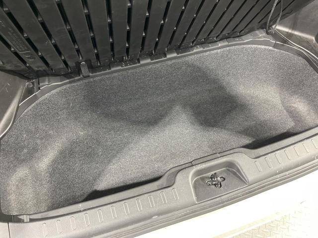 セレナ ハイウェイスター　ＶセレクションＩＩ　両側電動ドア　９型ナビ　後席モニター　全周囲カメラ　プロパイロット　衝突軽減装置　禁煙車　コーナーセンサー　スマートキー　ＬＥＤヘッド　ＥＴＣ　純正１６インチアルミ　車線逸脱警報（64枚目）