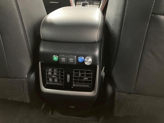 ハリアー プレミアム BIG-X10インチSDナビ バックカメラ 衝突被害軽減装置 レーダークルーズ 禁煙車 電動リアゲート ハーフレザーシート パワーシート ドラレコ コーナーセンサー スマートキー LEDヘッド ETC(42枚目)