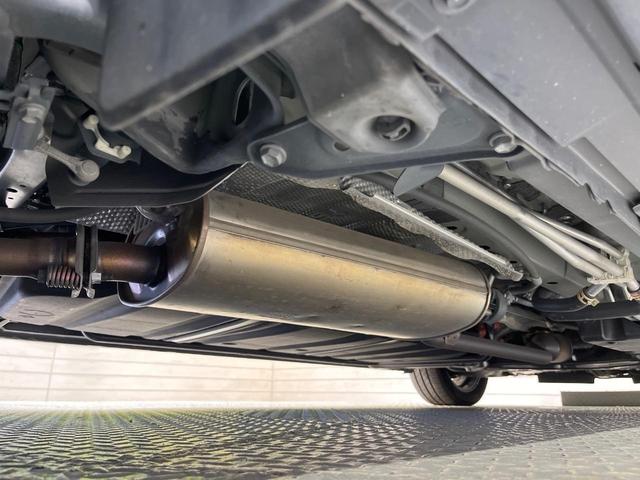 ヴォクシー ハイブリッドZS 煌III 純正10型ナビ 後席モニター 両側電動スライド 衝突軽減装置 ETC ドラレコ シートヒーター LEDヘッド クルコン リアオートエアコン Bluetooth バックカメラ スマートキー(22枚目)